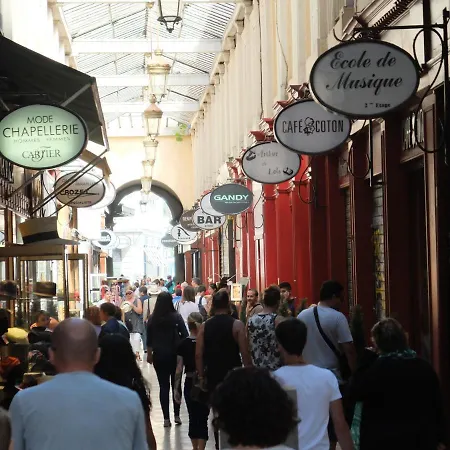 Jolie A Louer - Vue Imprenable 招待所 里昂