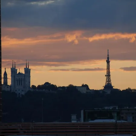 Jolie A Louer - Vue Imprenable * 리옹